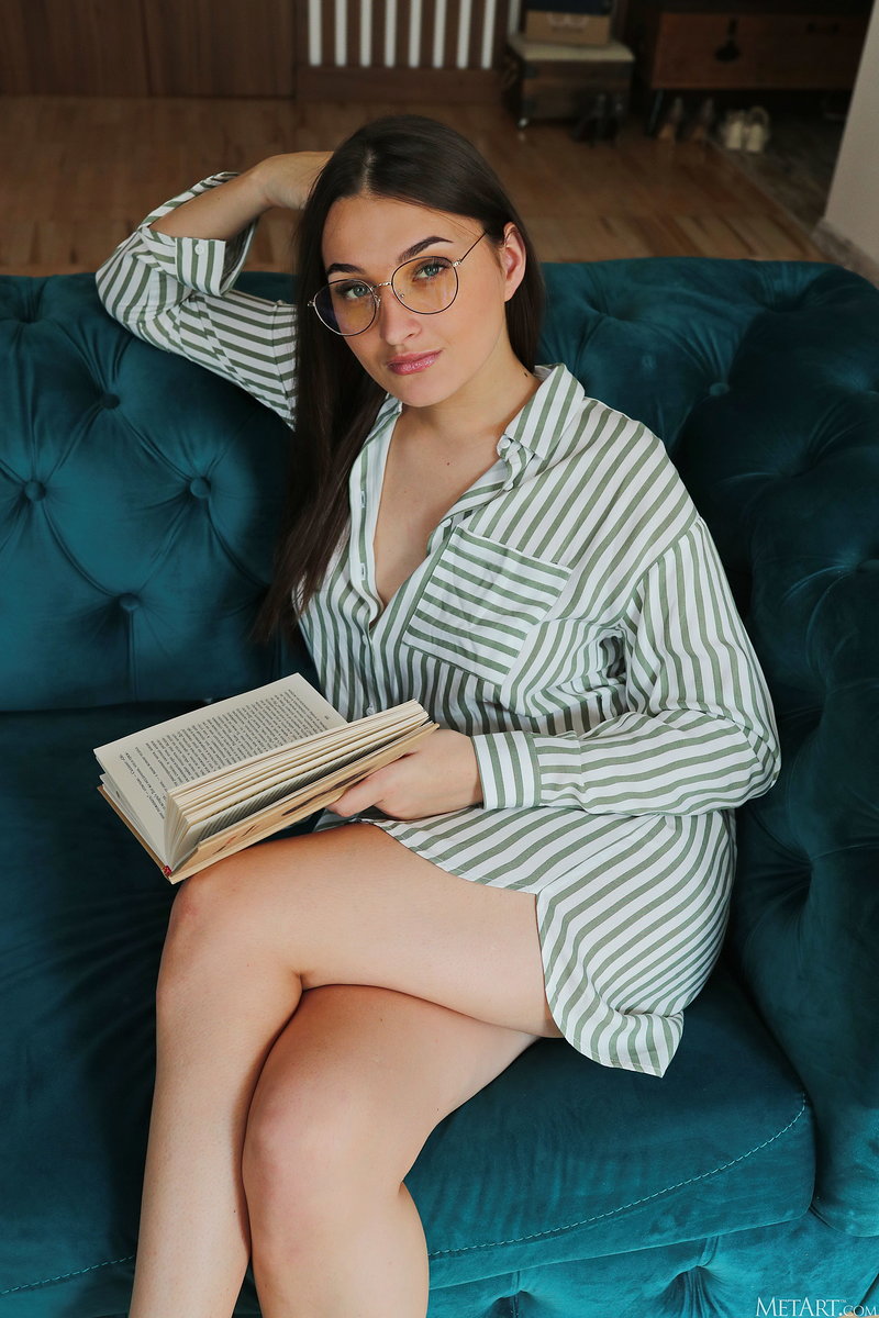 Яна, 49